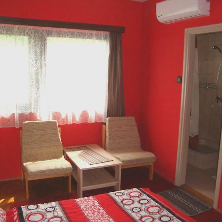 Gyongyvirag Vendeghaz Apartment Balatonboglár Екстериор снимка