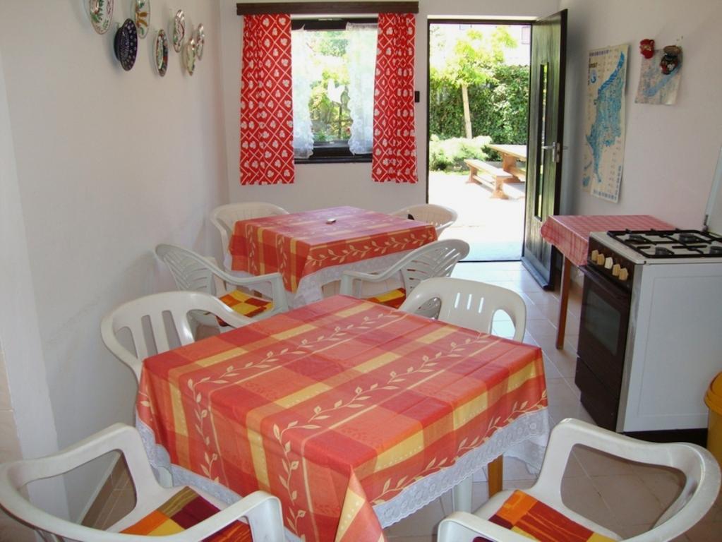 Gyongyvirag Vendeghaz Apartment Balatonboglár Стая снимка