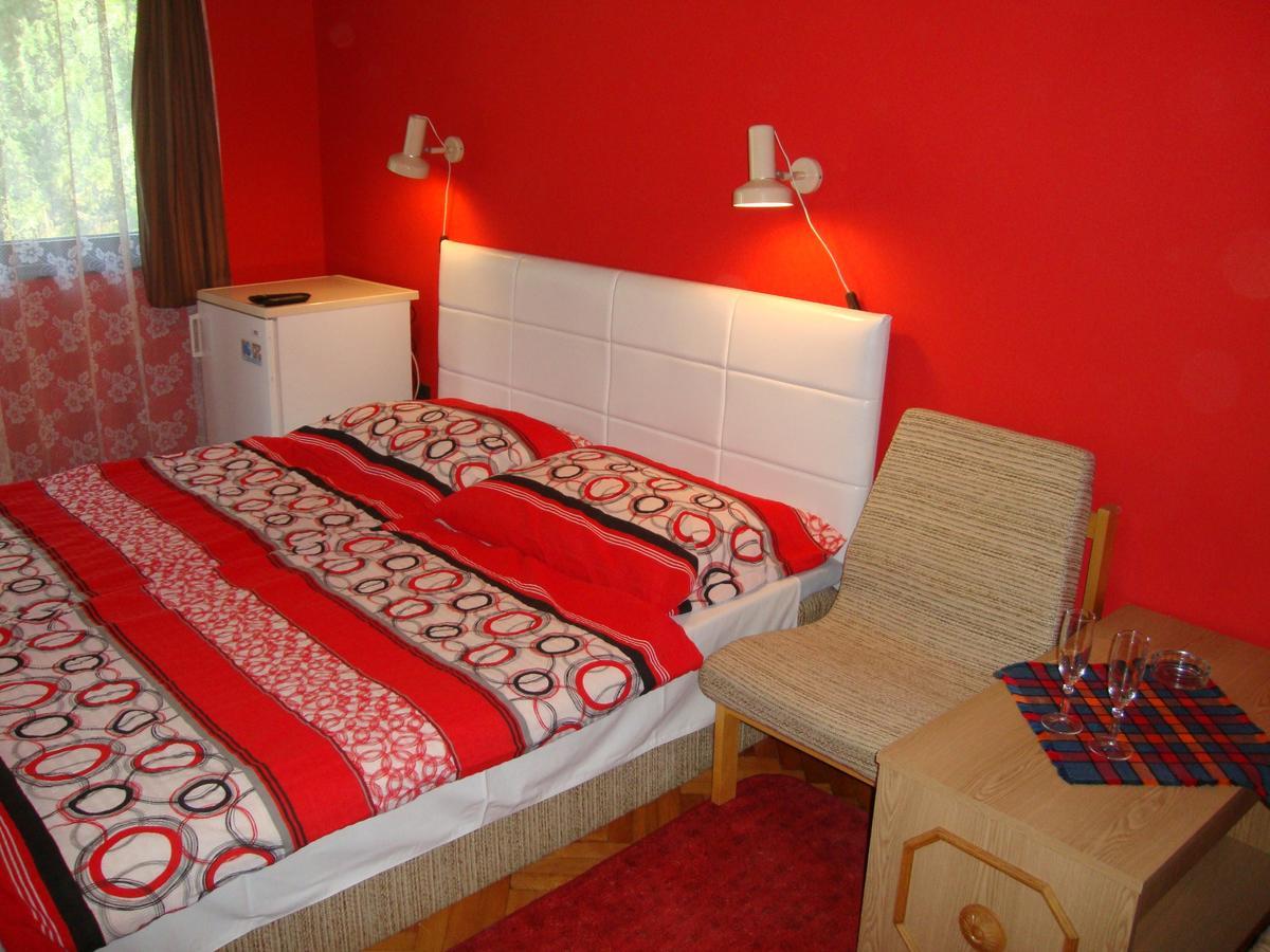Gyongyvirag Vendeghaz Apartment Balatonboglár Екстериор снимка