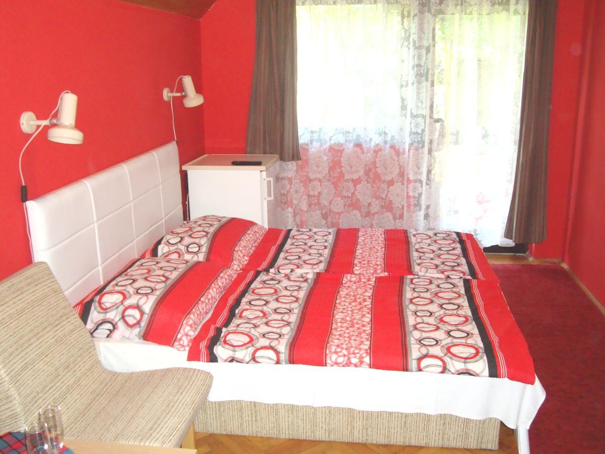 Gyongyvirag Vendeghaz Apartment Balatonboglár Екстериор снимка