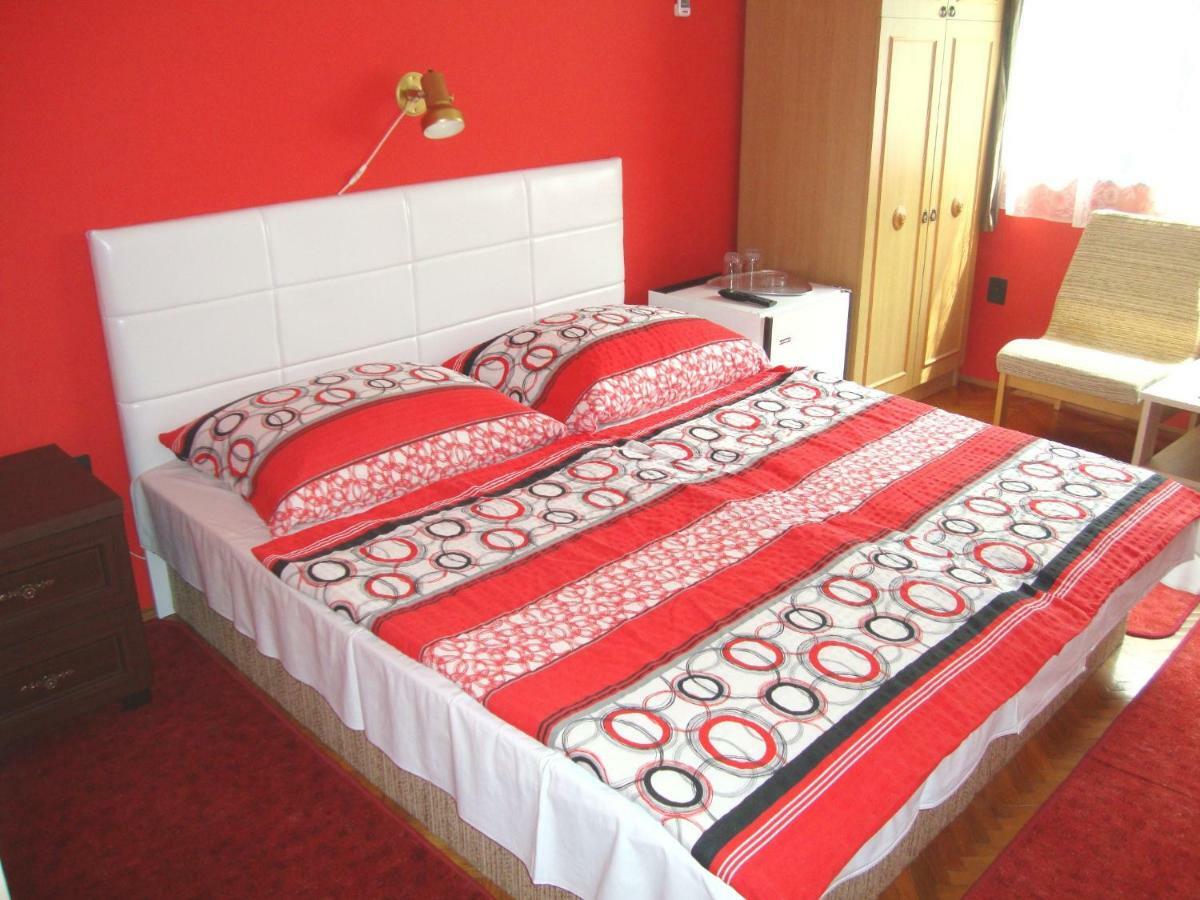 Gyongyvirag Vendeghaz Apartment Balatonboglár Екстериор снимка